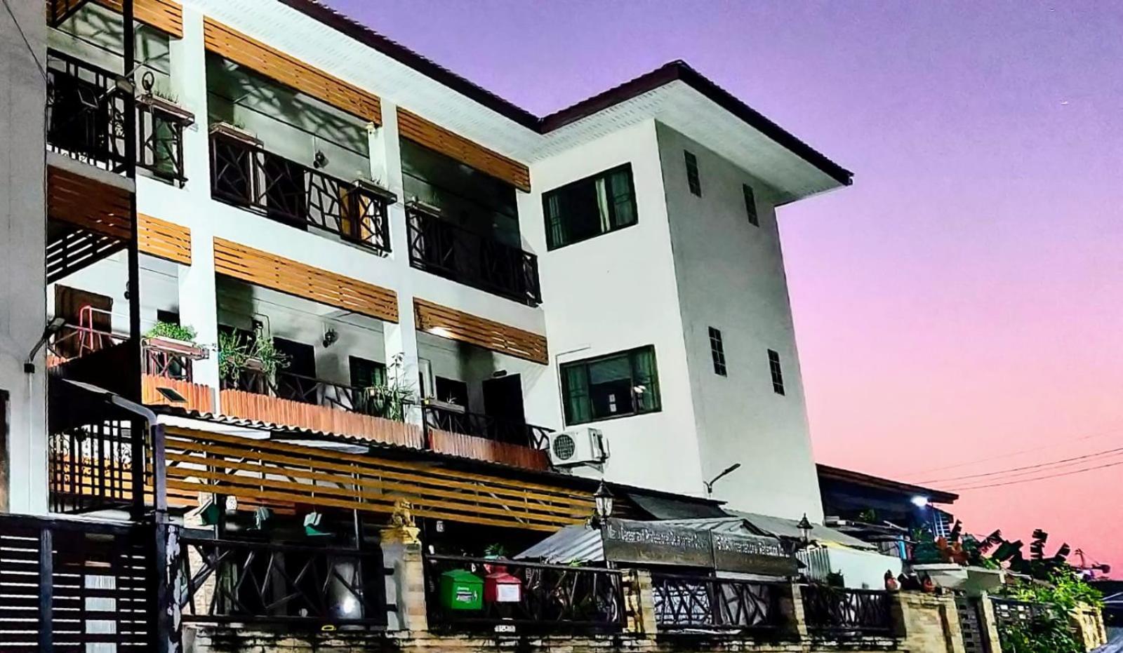 Manu V House Hotel พระนครศรีอยุธยา ภายนอก รูปภาพ